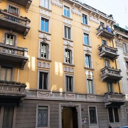 Sophisticated Apt Near Duomo Mailand Exterior foto